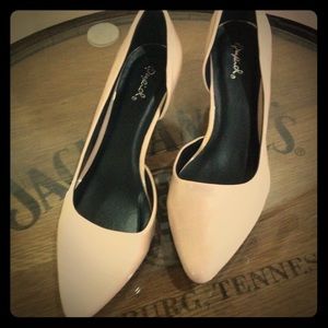 Super cute blush kitten heel half inch